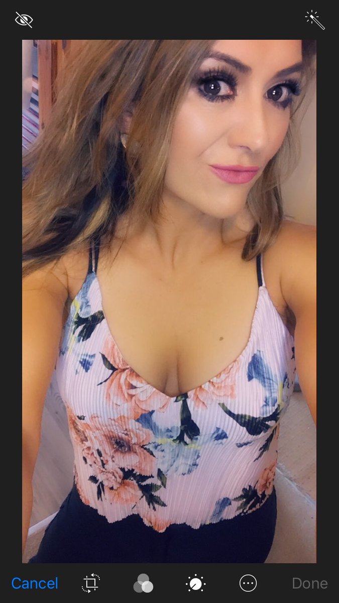 Dannistomp's tweet photo. Such a good day/night in Cardiff on Saturday with the work girls, so needed a good day/night out. Plus no hangover Sunday, result! 🤟 https://t.co/wi2HAhfCwE