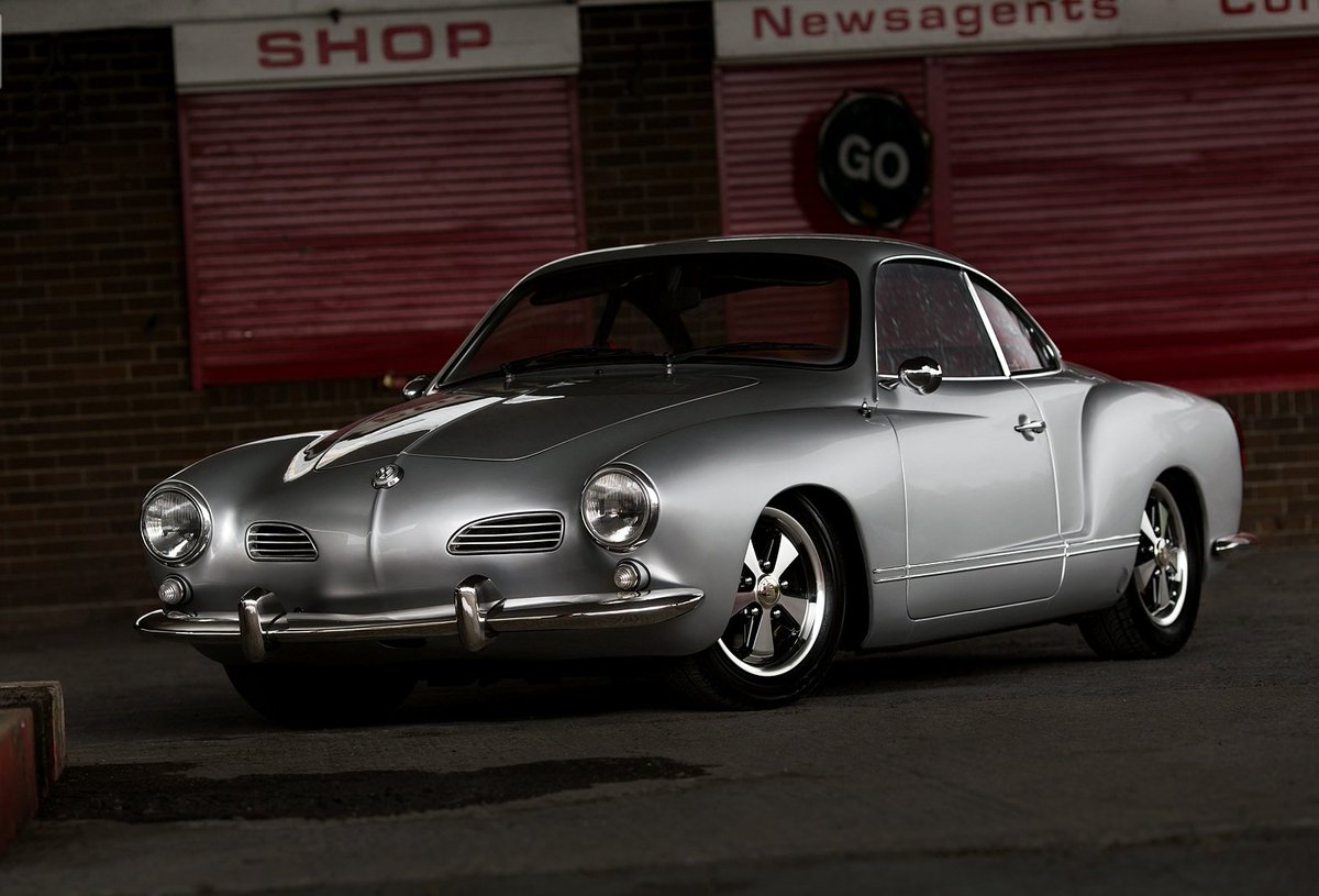 OilAndGrip's tweet photo. Volkswagen Karmann Ghia, no apto para carreras. Descubre aquí uno de los primeros juguetes pasada la posguerra: https://t.co/SHeZyH7Qyf https://t.co/EMmNItVvWx