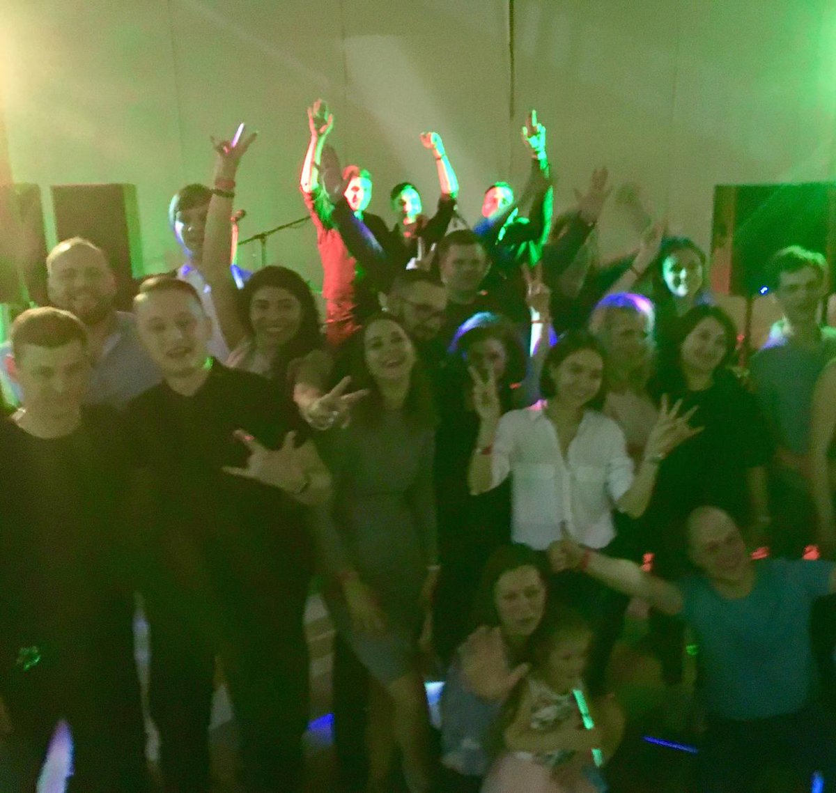 LondonJamBand's tweet photo. #Успех , повторенный дважды, вдвойне приятней!🎉 
#Мы очень рады в очередной раз выступать на корпоративе компании #ритэк. 
Организовали замечательный праздник Night-Street . 👍🏽 
https://t.co/OdLK2BysPq
#кавергруппа #лондонджем #coverband #корпоратив #londonjam https://t.co/CpnXpjAyCO