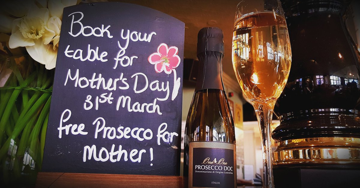 Join us for a roast dinner this Sunday and all mums receive a free prosecco!

#MothersDay #MotheringSunday #Nottingham #free #prosecco #roast #dinner #SundayDinner #thecastle #pub #lunch #treatmum