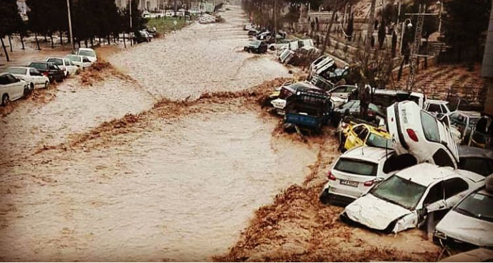 HassanAltone's tweet photo. #استاندارهای محترم در انتخاب مقصد سفر هایتان دقت کنید تا برکنار نشوید 
#هتل_پنج_ستاره_قشم https://t.co/MEQYTn1CN6