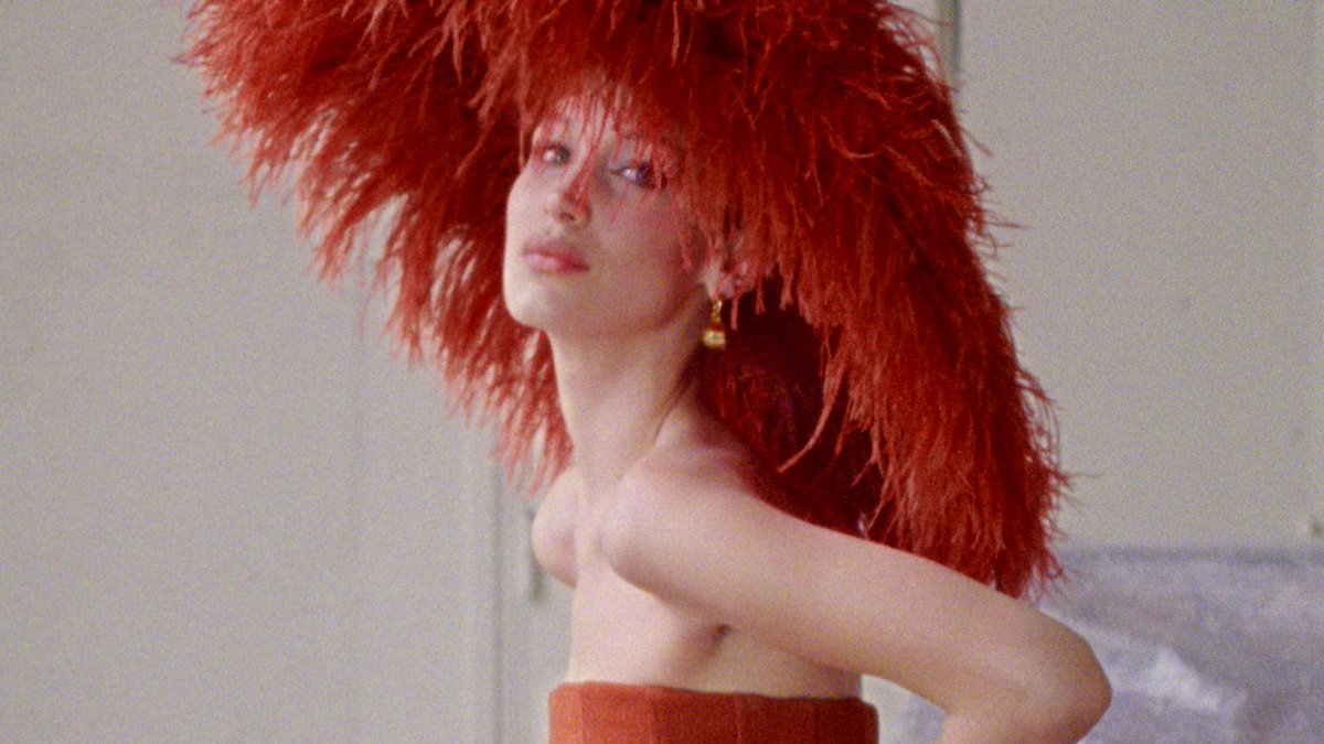 .<a href="/bellahadid/">ؘ</a> stars on Vogue's exclusive digital cover. vogue.cm/8t9bKsY