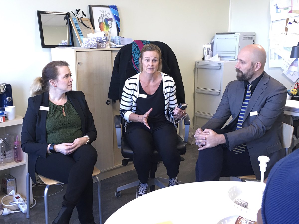 EMubuntu's tweet photo. Lesson learnt: Having all the technology to simplify teacher’s work does not automatically make teaching better. Discipline and commitment are still key in enabling systems to function effectively. #Sweden #AccountabilityThinking @JmTsharane @resandrews @mbonambi_linda https://t.co/3XdefcLNkF