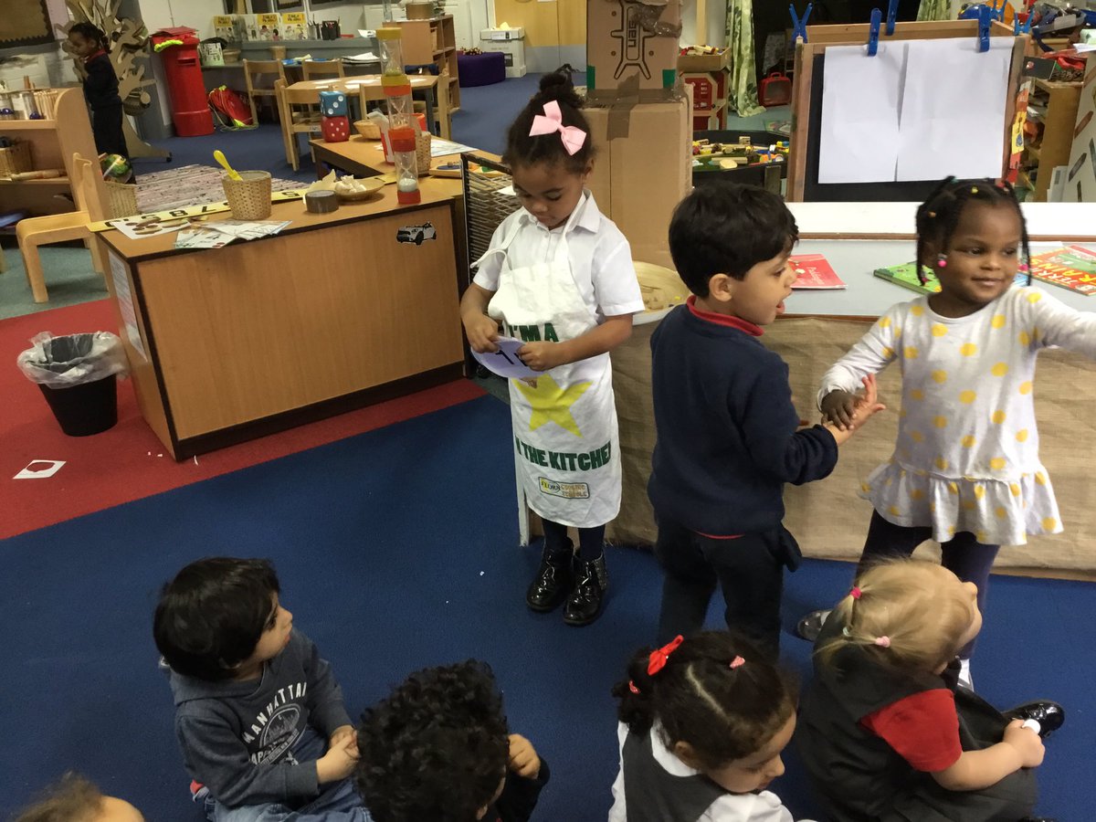 NurseryPleasant's tweet photo. The children @NurseryPleasant have enjoyed singing and acting out #5currantbuns this is helping us with our counting and our book #biscuitbear #pleasantstmathematicians @pleasantstreads @pleasantsteyfs https://t.co/RNw7HU79Br