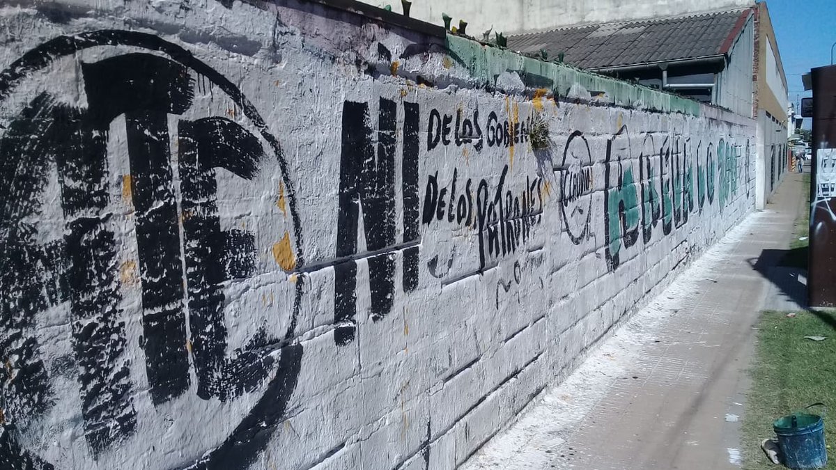 AnusateokQ's tweet photo. #ATEQuilmes
#NiDeLosGobiernos
#NiDeLosPatrones
#7A Votamos 
#DemocraciaSindical
#ClaudioArévalo Conducción!! https://t.co/sa9Nnn8CyD