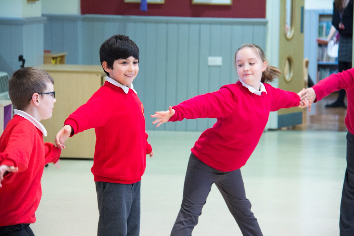 Linking_Network's tweet photo. Got a #SchoolsLinking class visit coming up and in need of some circle games inspiration to kick start your day? You're in luck! Visit our website for lots of ideas and games you could play on the day ☺️
https://t.co/yiNUZSKWfS https://t.co/jmKBhUVrCM