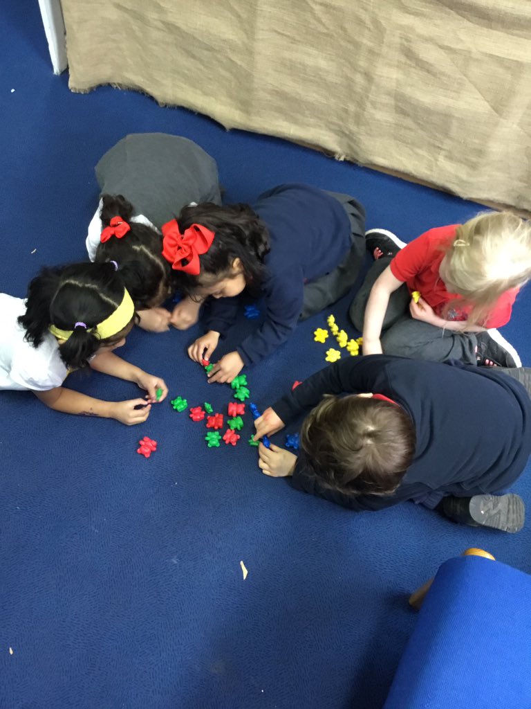 NurseryPleasant's tweet photo. The children @NurseryPleasant used bears to sort into groups #biscuitbear #pleasantstmathematicians @pleasantsteyfs #EYFS https://t.co/kCVWeshwEw