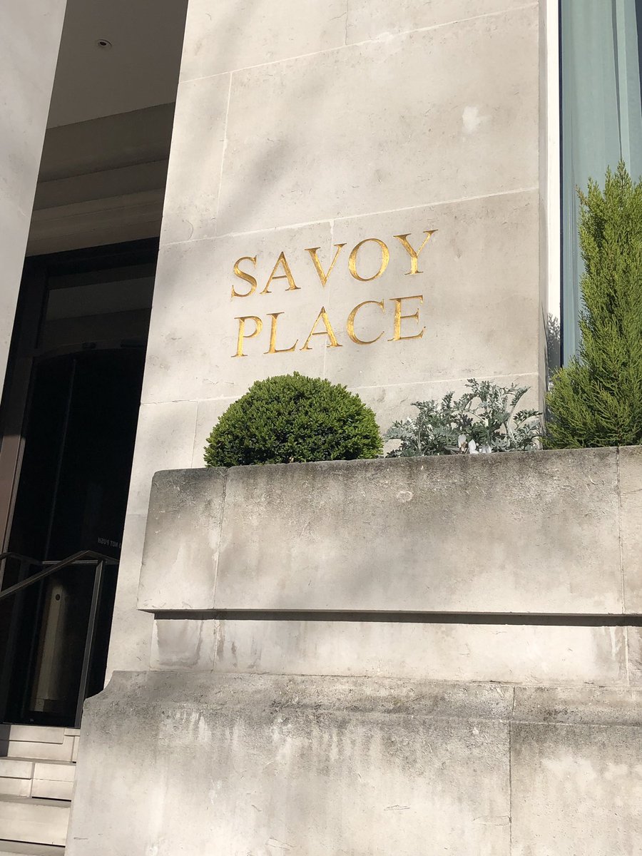 AnetaArmova's tweet image. The best part of my job is that I get to mix with people, who are smarter than me :) Fascinating discussions at @TheIET #TechAAL2019 #AssistedLiving #opportunities #Education