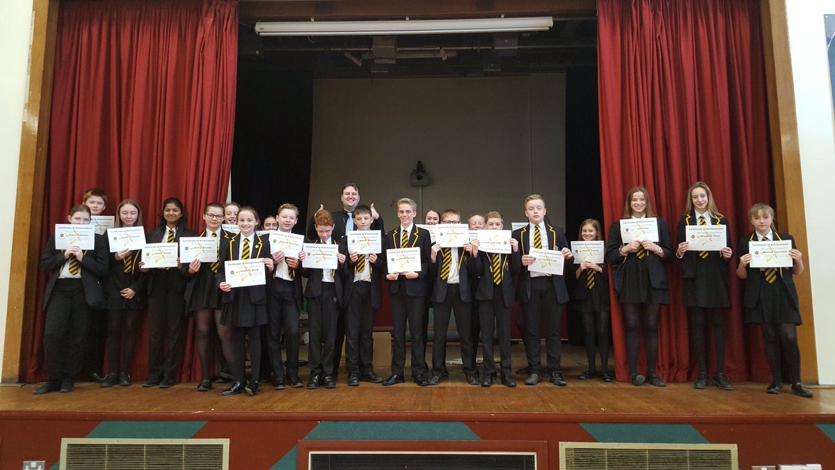 PV_Computing's tweet photo. A record 23 AMAZING Year 8 pupils received their Computing Head of Department Awards today! 👏🏻 Very well done! #ProudToBePV @ParkViewCLS https://t.co/6d2hFMHJWj