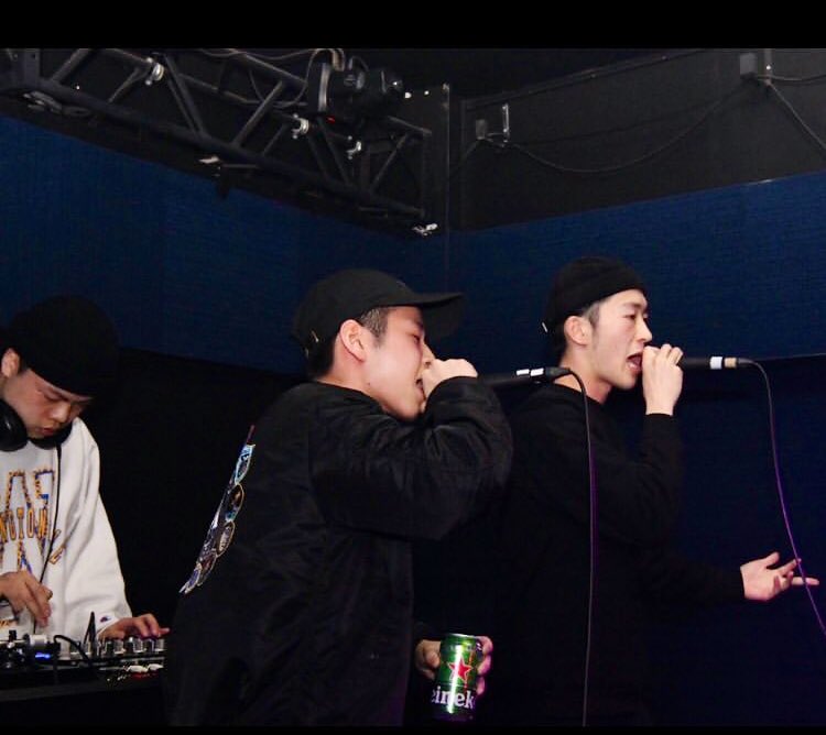 syungaa's tweet photo. #OrigamiRecords #risingartists
event: #yellahouse #frankschopshop
@ standbop fukuoka
#hiphop #street #rap
#撮影 #福岡 https://t.co/O0Qc9mPF7r