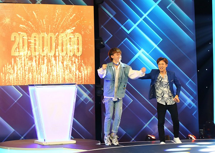 zero9brasil's tweet photo. [#TVSHOW] #Zane #Han e #JBIN no programa“Một trăm triệu một phút” que foi ao ar em 26/02 no canal  VTV3, os meninos ganharam o desafio respondendo perguntas de conhecimentos gerais e levaram pra casa 20.000 vnd

#Vpop #ZERO9 #BoyGroup #VietnamesePop https://t.co/RAjK04sxBB