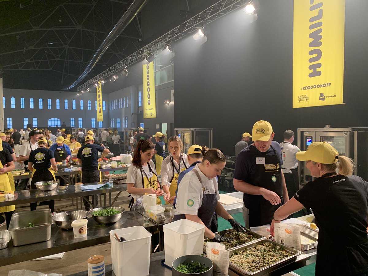 Thank you <a href="/OzHarvest/">OzHarvest</a>, <a href="/RonniOzHarvest/">Ronni Kahn</a>, their entire crew of staff+volunteers, chefs, Clayton Wells, Sarah &amp; my <a href="/Atlassian/">Atlassian</a> teammates for tonight! CEO Cook Off was a brilliant event. Raised $3m &amp; cooked meals for 1400 vulnerable Aussies. So much love &amp; humanity in one room ❤️🙌🏻🙏🏻🚌