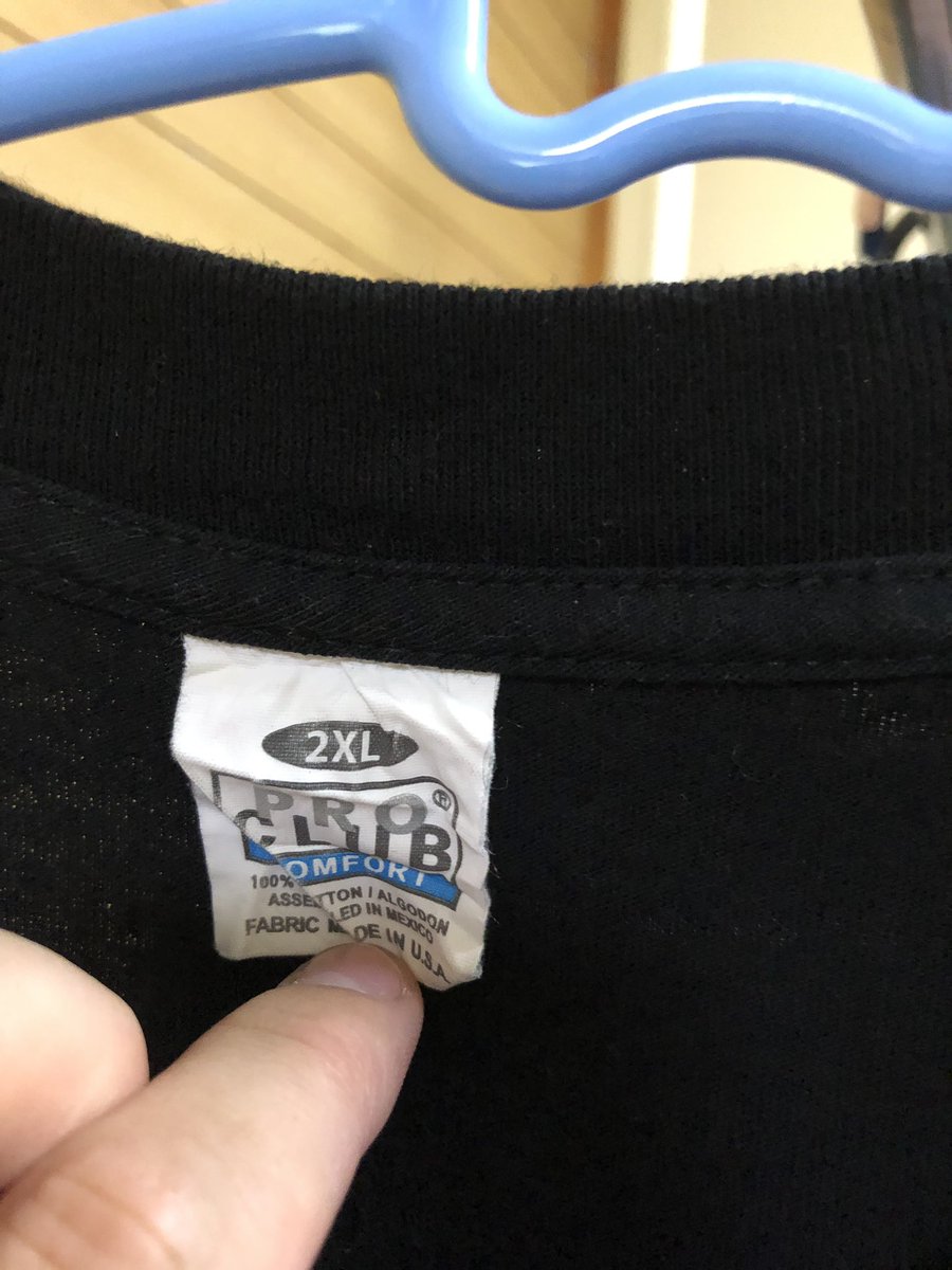 777smoothie's tweet photo. smoothie vol.2でお忘れ物がありました🙋‍♂️
PRO CLUBの2XLのTシャツです👕
心当たりのある方は
DMまでご連絡ください
＃拡散希望 https://t.co/jHIQISCEqy