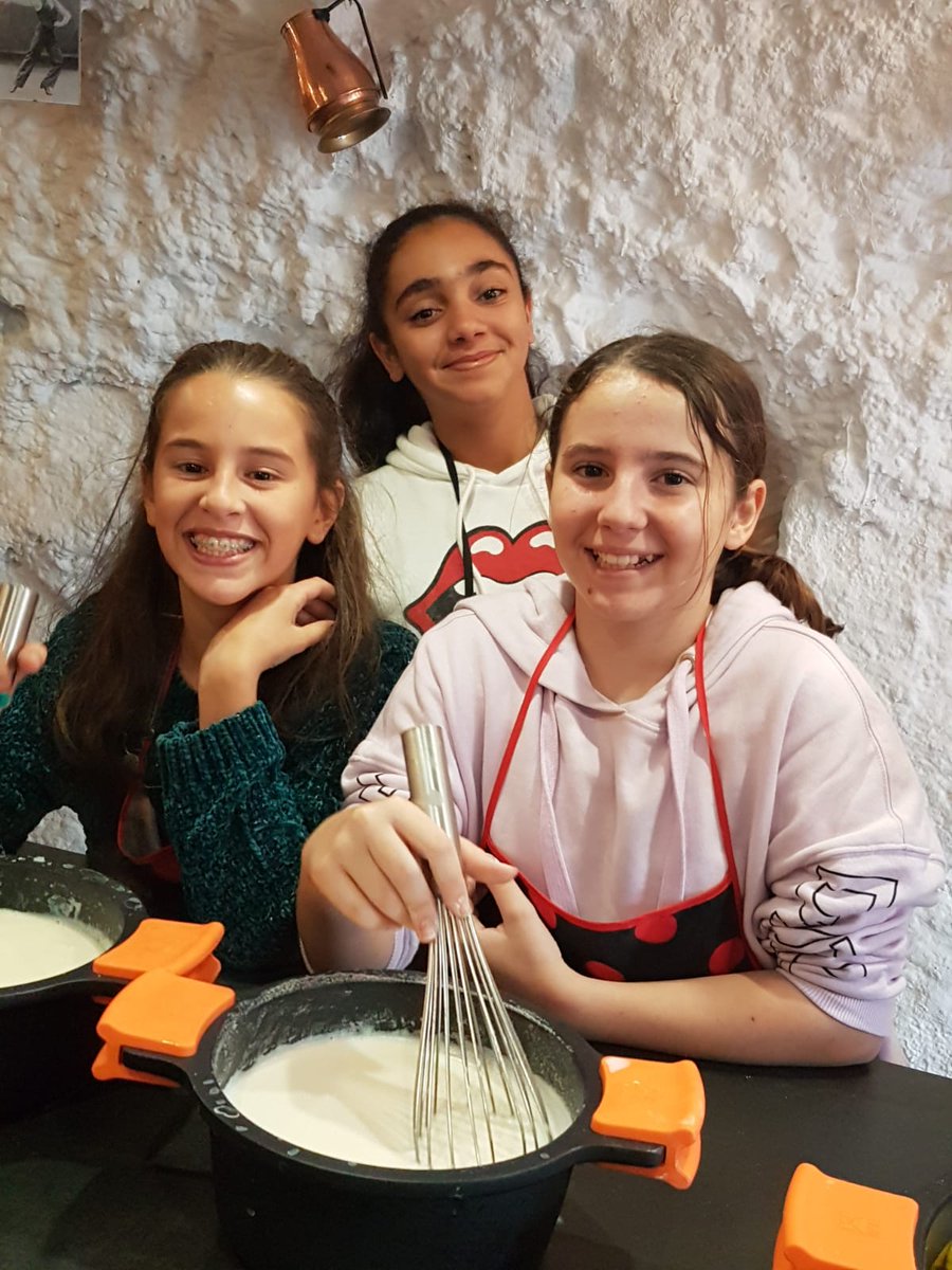 DCLanguages's tweet photo. Paella, tortilla y crema catalana https://t.co/MeUMtU8MR3