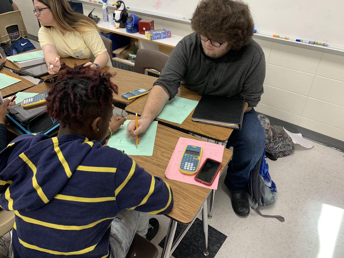 teachingblair's tweet photo. Student leaders teaching their peers how to do right triangle 📐trig word problems this morning. #intensework #mathdebates #prideofthetribe https://t.co/4cyHn4aN7u