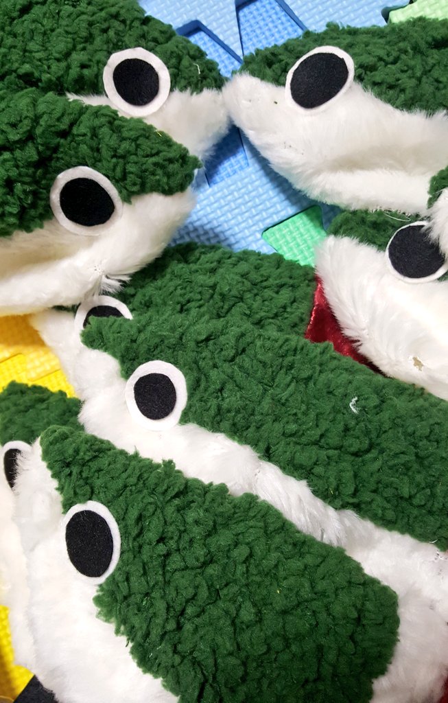神虫からすみ オオスカシバの人 ぬいぐるみのオオスカシバ