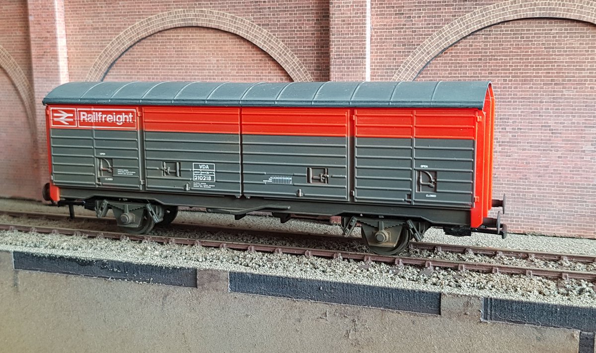 ModelRailSutton's tweet photo. A start made on a van and #Wagons for a representation of an #ExplosivesTrain to run on #CsmrcSutton #00Layout #FalconRoad. Old #Hornby van used. @ModelRailClub https://t.co/kYF6ucwelo