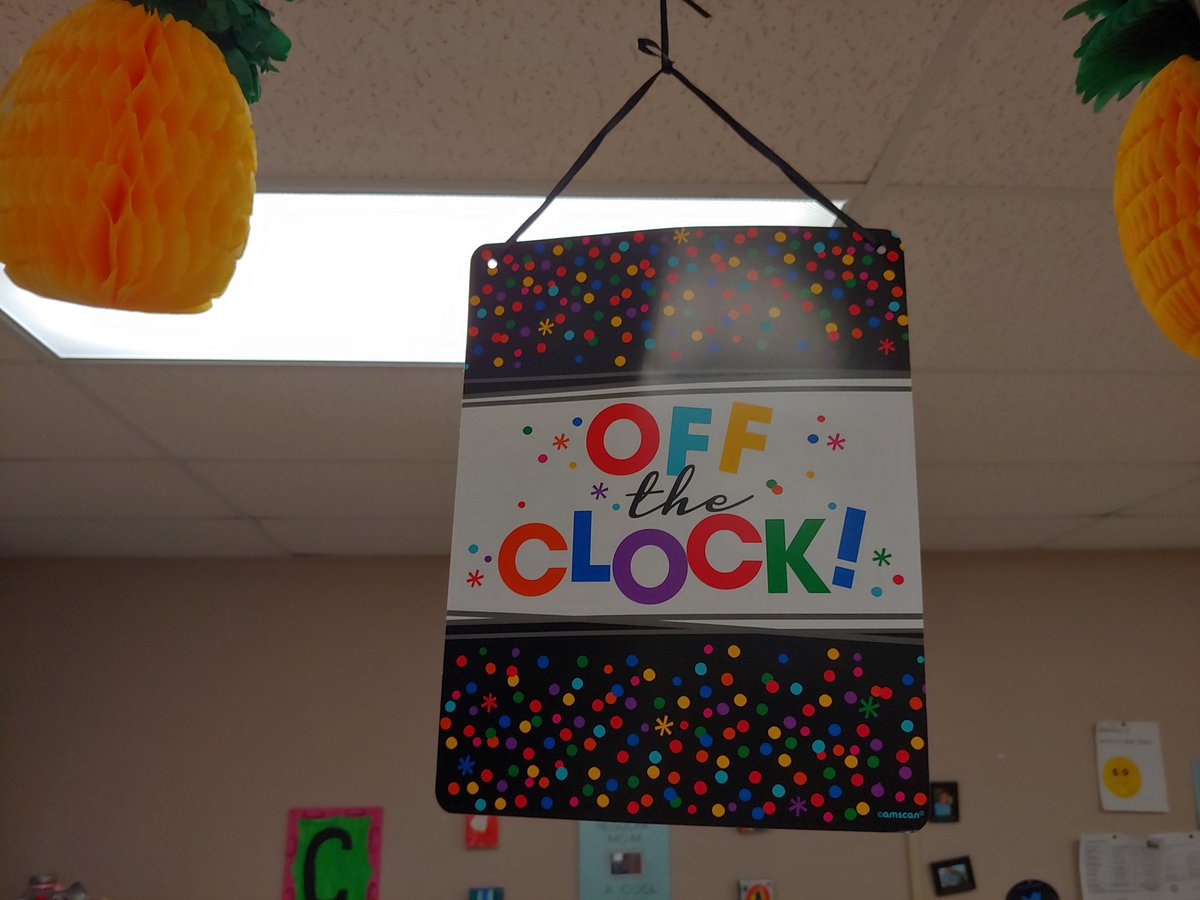 TheJaneGonzalez's tweet photo. DST has nothin' over RST (Retirement Savings Time)! Too funny!Thanks Srats! Setting clock for RTS, Friday March 29 4:15. @natenia @MaciasAlgebra @NbenavidezNidia. @aguzmanscience @Letty42333352. @chely_sanc2015 @CspellaneLfcisd @hmaldonado112 https://t.co/CLwzd77tqg