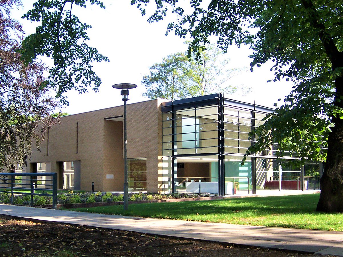 Fitz_Events's tweet photo. #GFSfollowon #GFSW05 Welcome to all participants attending what promises to be a fruitful #workshop on the #GrowthFormandSelfOrganisation programme @FitzwilliamColl all this week. We hope you all enjoy your visit to Fitz, and the meeting is a great success. #IsaacNewtonInstitute https://t.co/wtNFjcTJmv