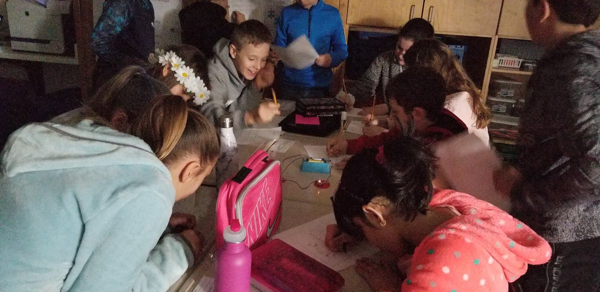 ObergClass's tweet photo. More circuit photos. @NHE_HCS #onehope https://t.co/0uciLPFwQv