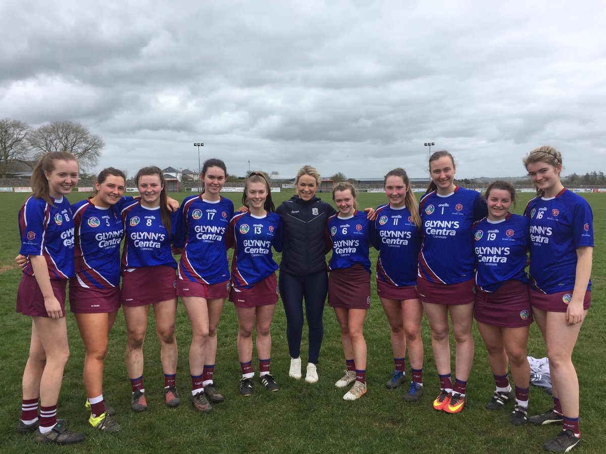 ClaregalwayColl's tweet image. Hard luck to our senior #camogie girls today against @PresAthenry Thank you Ms L Ryan @wayneen22 last match for our 6th years 1st ever camogie team #cbc #superstars