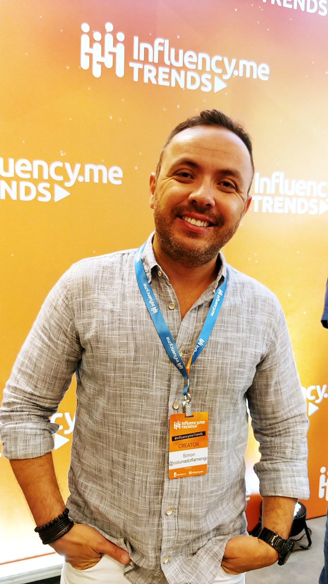 SimonLedo's tweet photo. Orgulho de representar o @ColunaFlamengo e @TvColunaFla no #Influency.me Trends @comuniquese ♥️⚫ https://t.co/HFIvwsg9fE