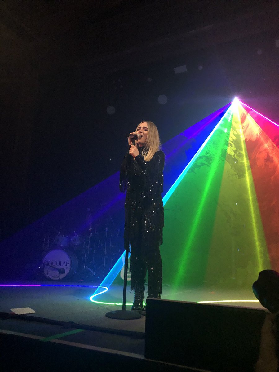 singularshows's tweet photo. photos from the Berkeley Show (24th March) ✨✨✨ https://t.co/JU2cT86ucj