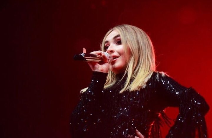 singularshows's tweet photo. photos from the Berkeley Show (24th March) ✨✨✨ https://t.co/JU2cT86ucj