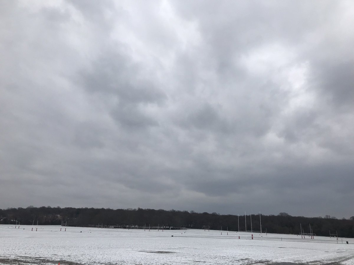 phgsDH's tweet image. Can’t believe this was the weather last year @RPNS7 . Mr Curtis and Mr Wood very lucky to be enjoying glorious sunny rugby 7’s weather today! ☀️☀️☀️☀️ 🏉#whatadifferenceayearmakes #justmyluck #proper7sweather