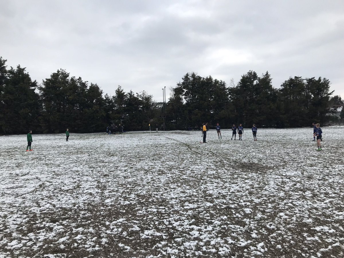 phgsDH's tweet image. Can’t believe this was the weather last year @RPNS7 . Mr Curtis and Mr Wood very lucky to be enjoying glorious sunny rugby 7’s weather today! ☀️☀️☀️☀️ 🏉#whatadifferenceayearmakes #justmyluck #proper7sweather