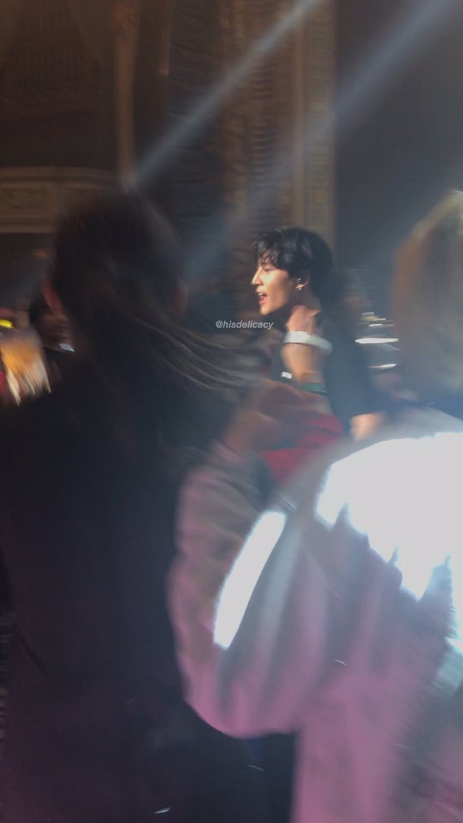hisdelicacy's tweet photo. man in a movie just played on shuffle and told me to miss them x3 so here are some low quality close up pictures i havenโt shared yet, i miss them so much:(๐ #DAY6 #DAY6YOUTHinMPLS #DAY6YOUTH @day6official https://t.co/xH1PIUpN1E