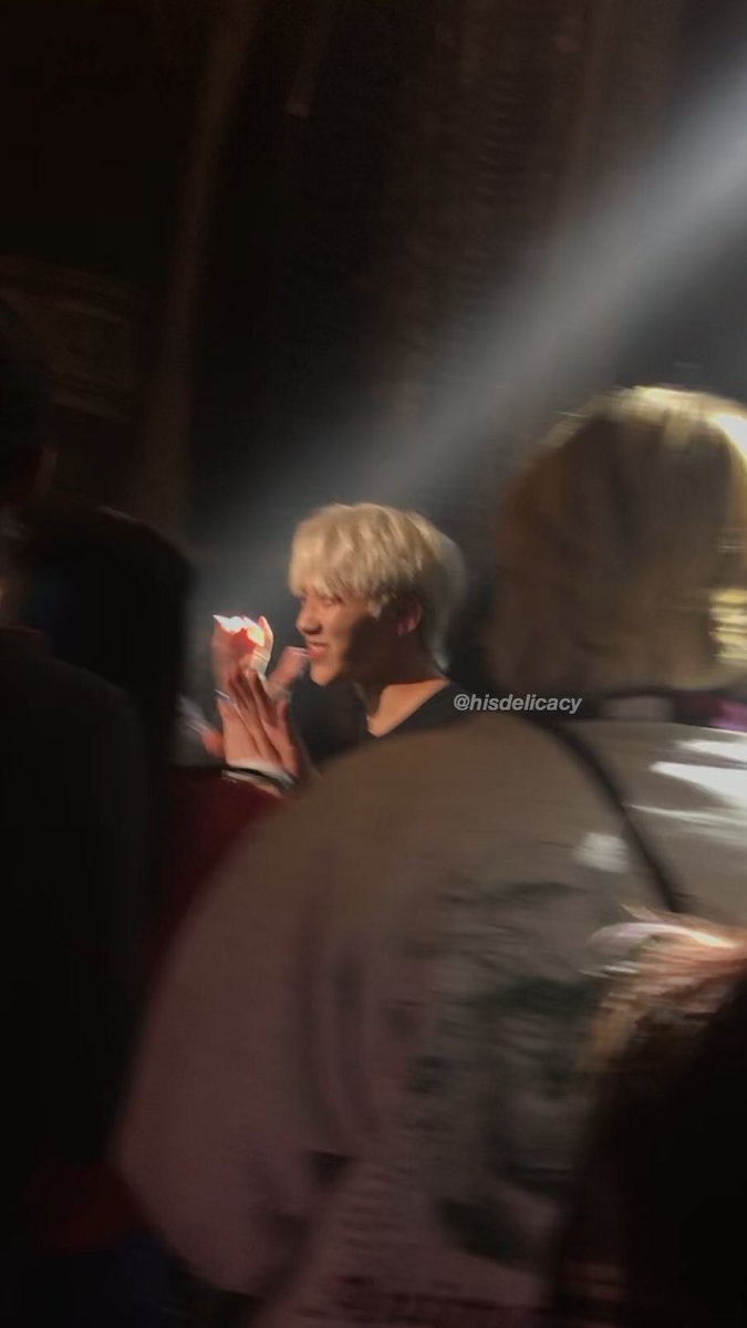 hisdelicacy's tweet photo. man in a movie just played on shuffle and told me to miss them x3 so here are some low quality close up pictures i havenโt shared yet, i miss them so much:(๐ #DAY6 #DAY6YOUTHinMPLS #DAY6YOUTH @day6official https://t.co/xH1PIUpN1E