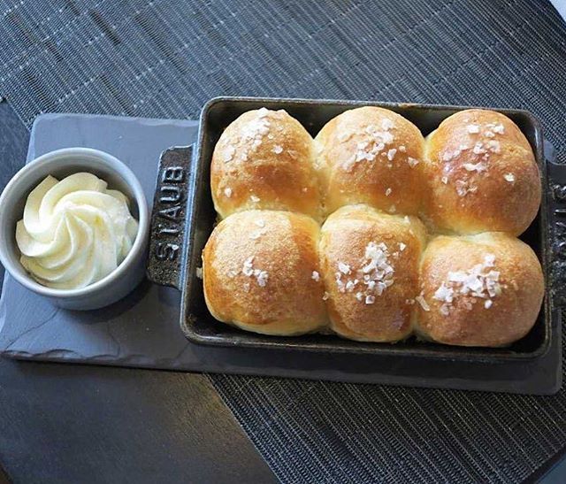 TheLittleNell's tweet photo. Fill in the blank: #parkerhouserolls at #thelittlenell make me feel _______. #happy #complete #tempted #fulfilled #yourchoice.
.
.
.
#baking #pastrychef #jbfa #butter #pipinghot #freshbread #freshbakedbread #butterisbest #nellstyle #adlibs #relaischateauโฆ https://t.co/wQnmbBay0P https://t.co/PDtijmu4uz