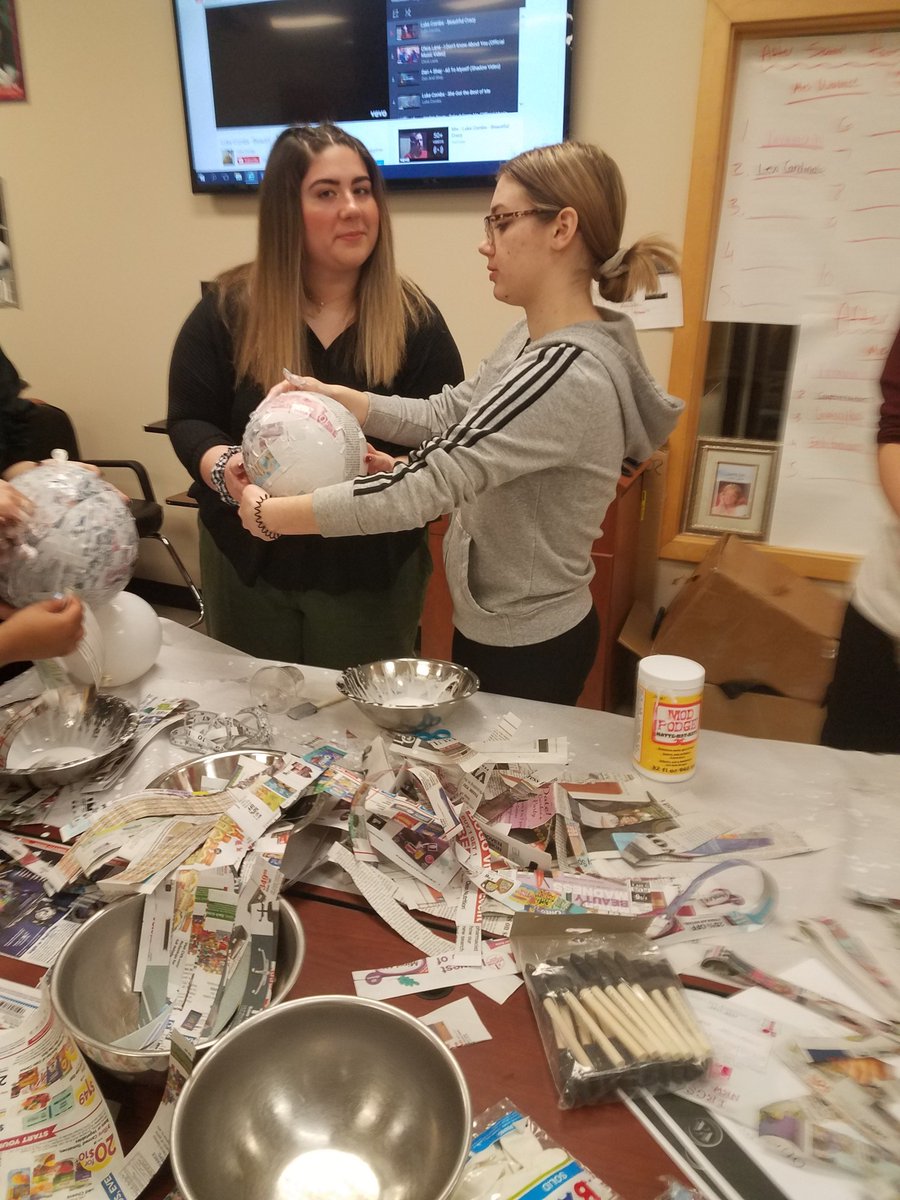 btcosmo1's tweet photo. Working on Cosmo Warz. Making helmets for their models. AM class https://t.co/yR6nL2JEMG