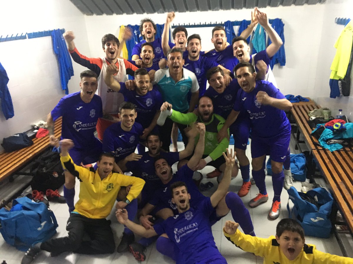 edfpatrocinio's tweet photo. Ayer el equipo absoluto consiguió una victoria importante, gracias a no darse por vencido hasta el min 90 ..esta semana otro reto nuevo seguir con la racha de victorias ante el navahermosa , vuestro apoyo es el más importante espero que llenéis la grada#forzapatro moradoesmicolor https://t.co/C6S03piJxQ