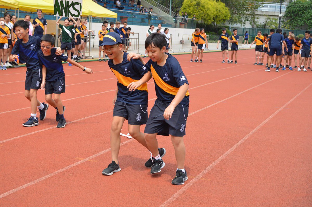 HHKSShackleton's tweet photo. Throw back to eternal glory for the #boysofshackleton in the 3-legged race at #SportsDay2019 on Friday! Amazing spirit and determination from all our athletes! #boysofhonour #boysofcourage @Harrow_HK @HeadHarrowHK https://t.co/pdVHyM45LD