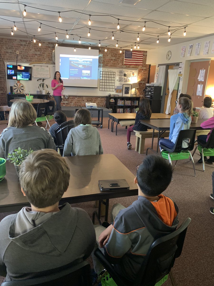 First session on social media marketing! So excited to hear about this fantastic career! #CYSDProud #NHECareerDay