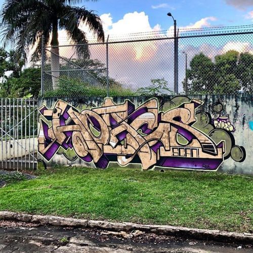 ELFoneCHI's tweet photo. hoacs⁣
#graffiti #graff #graffitiporn #instagraffiti #hoacs via... https://t.co/NHB14NGQ5M