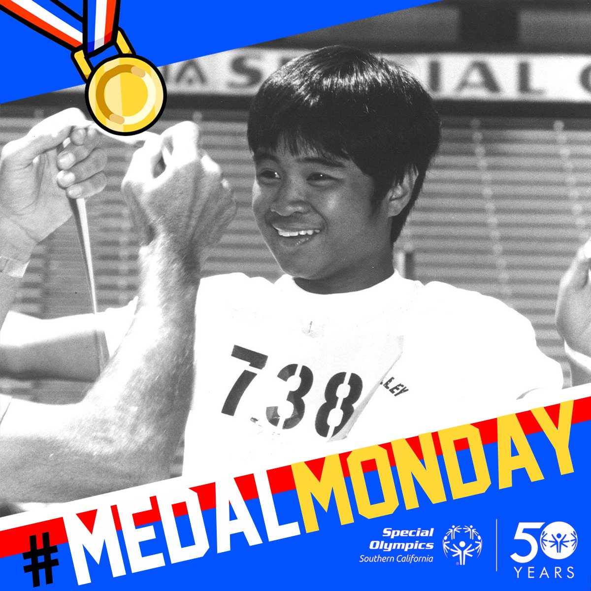 SOSoCal's tweet photo. On this #MedalMonday we look back at the 1969 Western #SpecialOlympics at the Los Angeles Memorial Coliseum where 750 people with intellectual disabilities competed for their own medals!
- - -
#WeAreSOSC #SOSC50 https://t.co/AaQZwibIT5