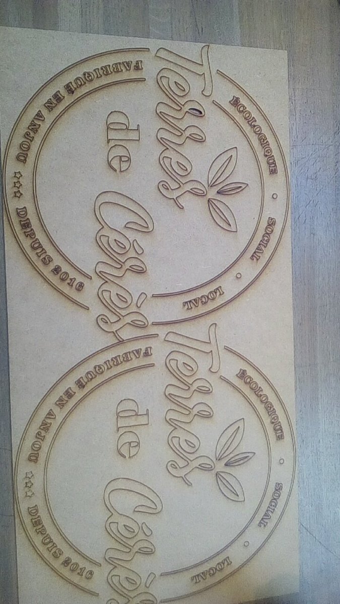 terresdeceres's tweet photo. #laserengraving en voilà un joli logo @Charlotte_____H encore merci pour le beau travail ! #onvoitleschosesengrand avec ce logo de 30 cm visible aux printemps de Terra @terrabotanica #3D #leboiscestlavie https://t.co/rgVyKVPRo1