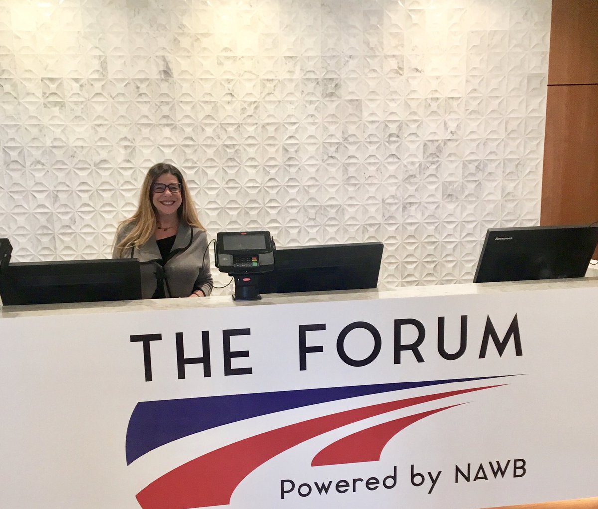 BalcomGroup's tweet image. The lobby at the Washington Hilton has never looked better #forum19