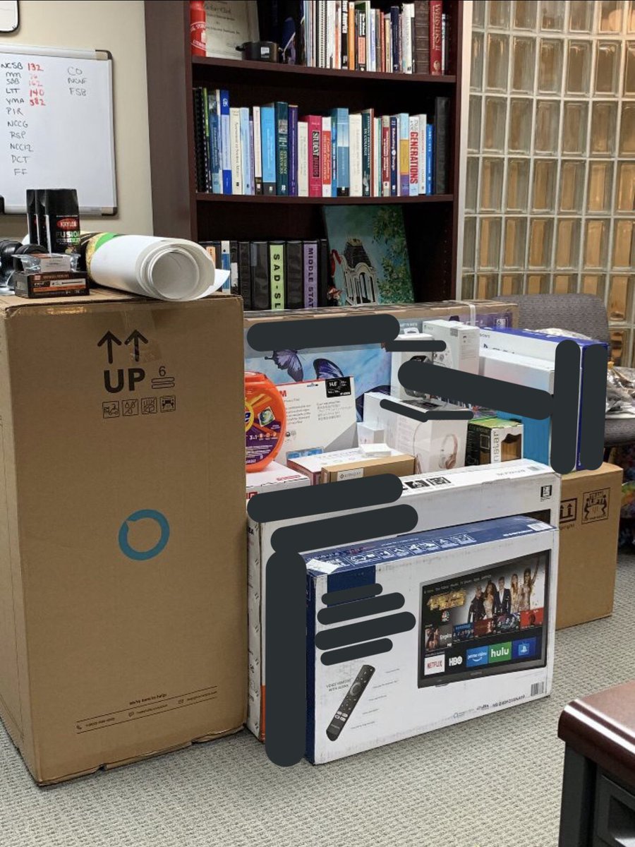 All the prizes have arrived for IUP The Price is Right this Wednesday! Come on down for a chance to win headphones, gaming systems, TVs, subscriptions and more 👀

Register here: app.smartsheet.com/b/form/59d5008…