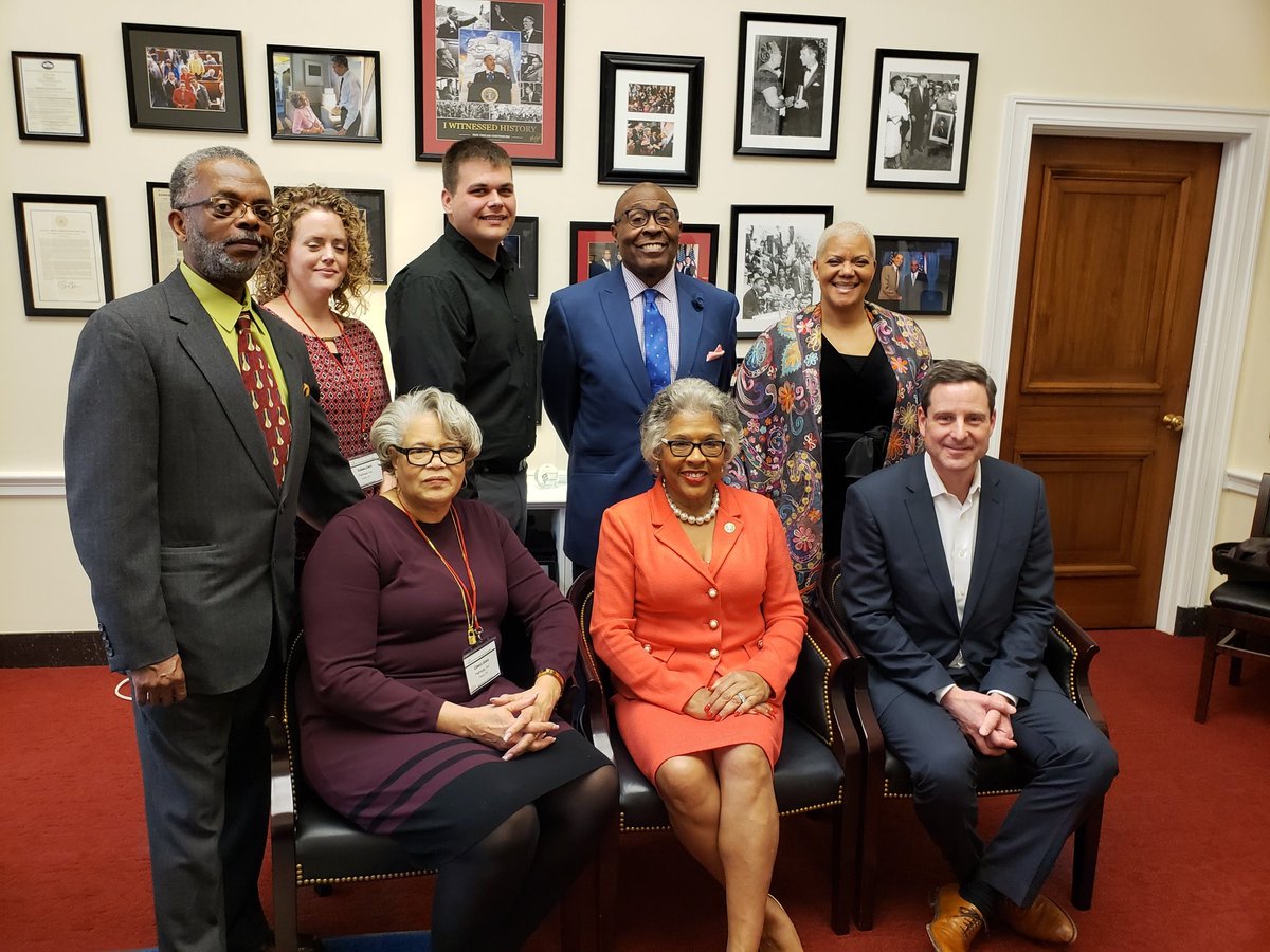 OHUrbanCounties's tweet photo. This has been an amazing week for the Ohio Urban Resources System and the community action network during the NCAF Conference in DC. @Pathway_Toledo @CincyCAA @LorainCountyCAA #CACEHR @CEOGC https://t.co/u3t3UYb5mX
