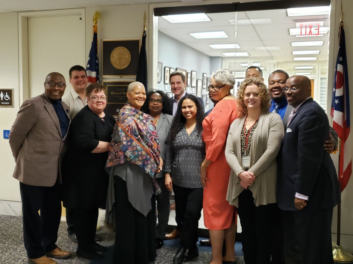 OHUrbanCounties's tweet photo. This has been an amazing week for the Ohio Urban Resources System and the community action network during the NCAF Conference in DC. @Pathway_Toledo @CincyCAA @LorainCountyCAA #CACEHR @CEOGC https://t.co/u3t3UYb5mX