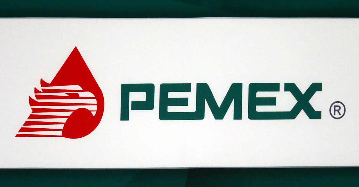 El_Universal_Mx's tweet photo. Los 245 millones 190 mil 848 pesos que dio Pemex sirvieron para pagarle al grupo de sindicalizados que le sirve a Romero Deschamps https://t.co/VajeeCpMPB https://t.co/rNbeQIzFgV