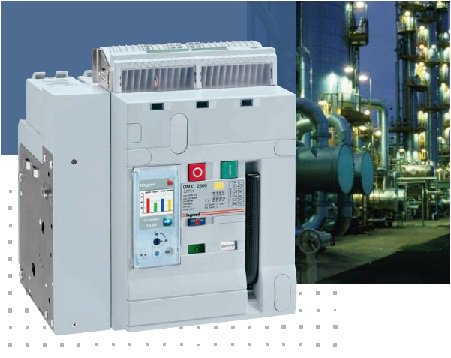 BTicino_VE's tweet photo. Los interruptores abiertos #DMX3 de #Legrand, están disponibles en tres tamaños y tres capacidades interruptivas: 50 kA , 65 kA , y 100 kA. Solo 3 tamaños cubren completamente los 10 rangos de corriente entre 800 A y 6300 A. https://t.co/bO2aFW90LS