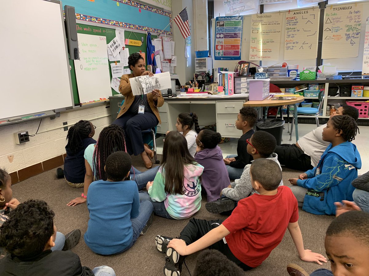 B5CastleHills's tweet photo. Thank you @missniss312 for being our mystery reader and reading Alexander, and the Terrible,Horrible, No Good Very Bad Day! #chdreambuilders https://t.co/gsy5Lki1gE