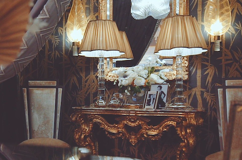 HouseDirectory's tweet photo. Daisy-shaped gold silk #lampshades @ashadeaboveuk for the Katharine Pooley ‘Great Gatsby’ installation at London Design Week 2019 https://t.co/HbGNCsLr9I