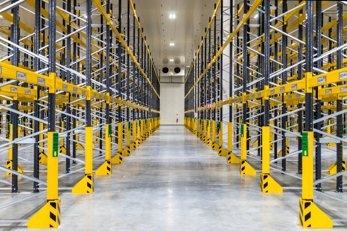 StoraxG's tweet photo. STORAX SP RACKING
 Nouvelle collaboration réussie entre LIDL et STORAX – Nouvelle construction - site de CESTAS (Dép. 33).

#SPRacking
#StoraxSarl
#LIDL
https://t.co/mXJOx0O4AQ…/ref…/lidl-provence-sp-racking https://t.co/VNzrHW4bTO