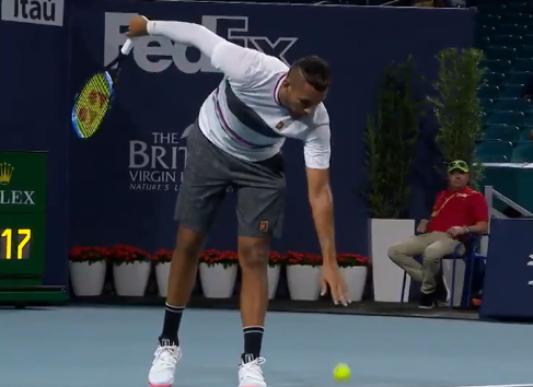 24HorasTVN's tweet photo. El increíble ace con el que Nick Kyrgios sorprendió a su rival y a los espectadores https://t.co/dbRMCIzhnL https://t.co/3pQgSIWpCr